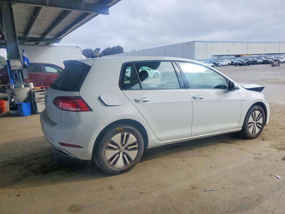 2017 Volkswagen Golf VIN WVWKR7AU2HW953701 COPART salvage auction — FRONT END, CA - SALVAGE CERTIFICATE, sold $3,300 on 2026-07-23 (photo 3)