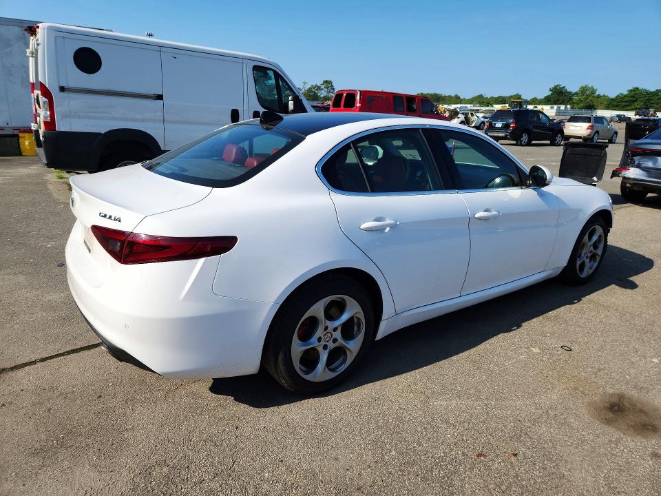 2018 Alfa romeo Giulia VIN ZARFAEDN5J7597705 COPART salvage auction — FRONT END, Ny - Mv-907A Salvage Certificate, sold $3,500 on 2026-08-03 (photo 3)