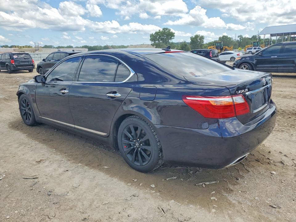 2010 Lexus Ls 460 VIN JTHGL5EF6A5040084 COPART salvage auction — WATER/FLOOD, FL - CERT OF TITLE-SLVG REBLD FLOOD, sold $100 on 2026-07-28 (photo 2)