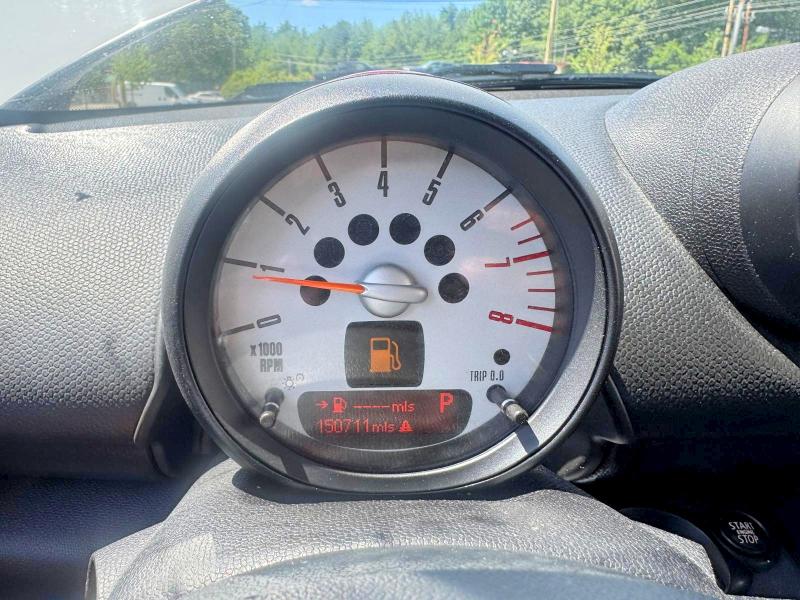 2014 Mini Cooper VIN WMWSS7C57EWN71733 COPART salvage auction — MINOR DENT/SCRATCHES, MA - CERTIFICATE OF TITLE, sold $1,850 on 2026-08-07 (photo 7)