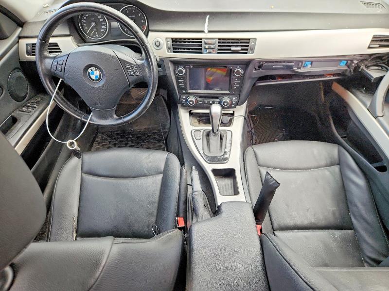 2009 BMW 3 series VIN WBAPG73599A401013 COPART salvage auction — SIDE, ON - PERMIT IRREPAIRABLE, sold $400 on 2026-07-28 (photo 8)