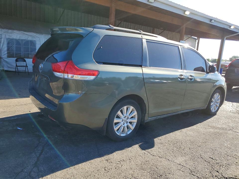 2014 Toyota Sienna VIN 5TDJK3DC9ES089219 COPART salvage auction — SIDE, Co - Rebuilt Salvage - Dealer Only, sold $600 on 2026-07-21 (photo 3)