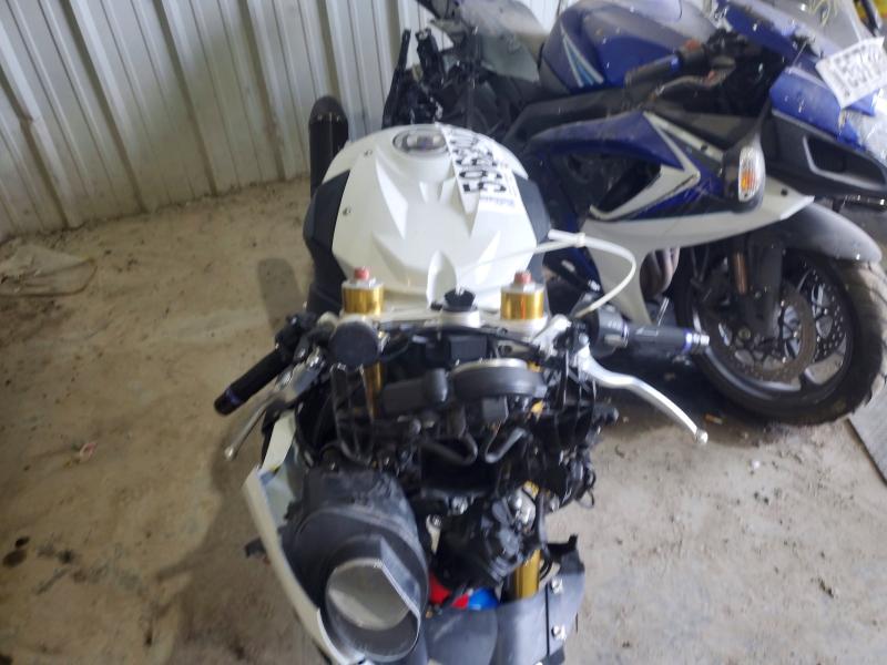 2010 BMW S 1000 VIN WB1051708AZV41434 COPART salvage auction — ROLLOVER, Ky - Bill Of Sale/Part Only/No Titl, sold $875 on 2026-07-22 (photo 5)