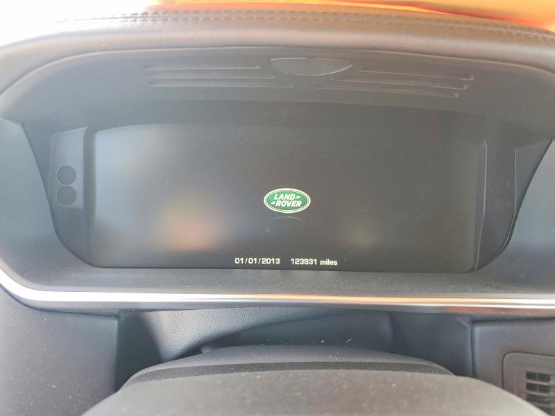 2016 Land rover RANGE ROVER VIN SALGS2EF7GA309950 COPART salvage auction — MINOR DENT/SCRATCHES, CA - DIS/DLR/EXP ONLY CLEAN TITLE, sold $3,150 on 2026-07-27 (photo 9)