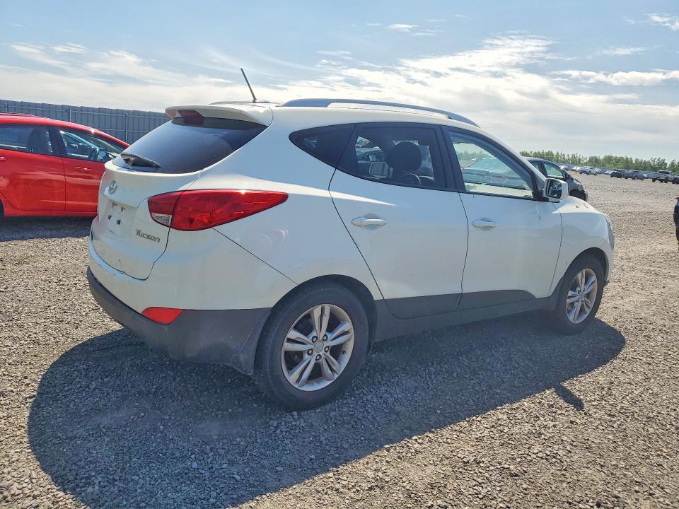 2011 Hyundai Tucson VIN KM8JU3AC5BU187827 COPART salvage auction — REAR END, On - Permit No Brand - Unfit, sold $225 on 2026-07-30 (photo 3)