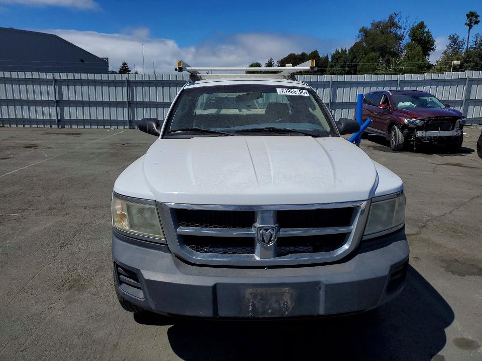2008 Dodge Dakota VIN 1D3HE32N18S590358 COPART salvage auction — MINOR DENT/SCRATCHES, Ca - Dis/Dlr/Exp Only Clean Title, sold $850 on 2026-07-31 (photo 5)