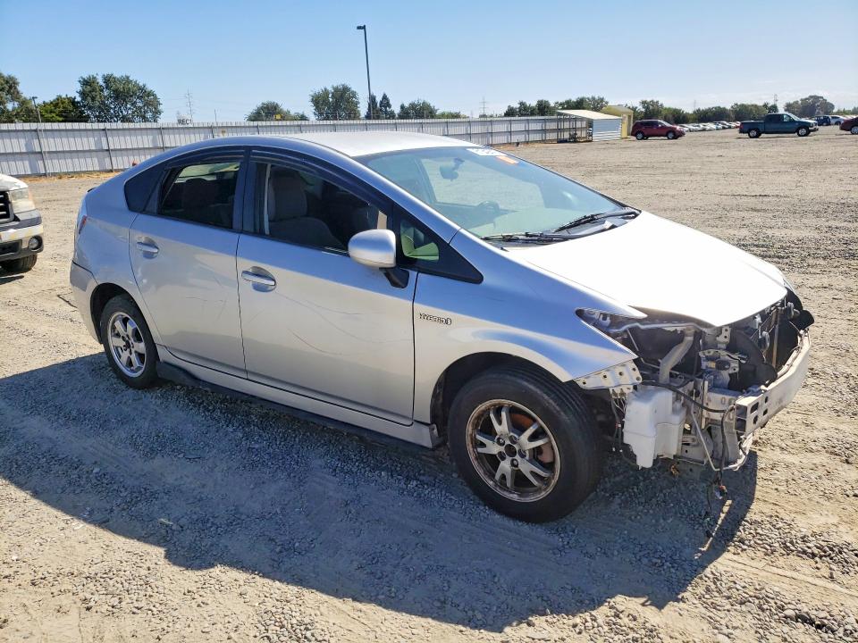 2013 Toyota Prius VIN JTDKN3DU3D5665542 COPART salvage auction — FRONT END, Ca - Dlr/Dis/Exp Only Salvage Title, sold $875 on 2026-07-16 (photo 4)