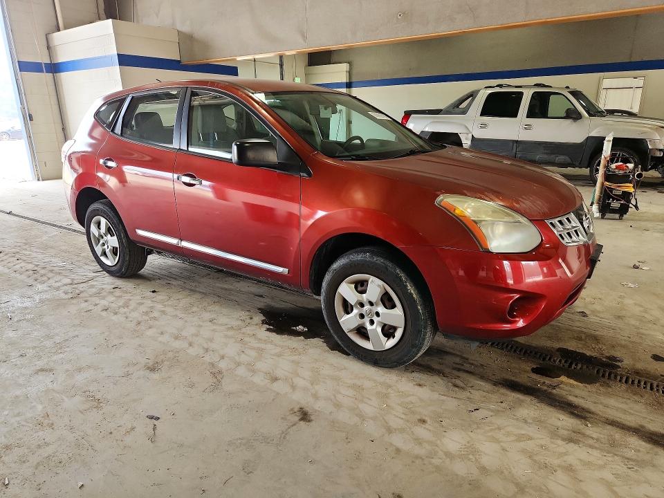 2014 Nissan Rogue VIN JN8AS5MT0EW613471 COPART salvage auction — FRONT END, VA - CERT OF TITLE - SALVAGE, sold $450 on 2026-07-31 (photo 4)