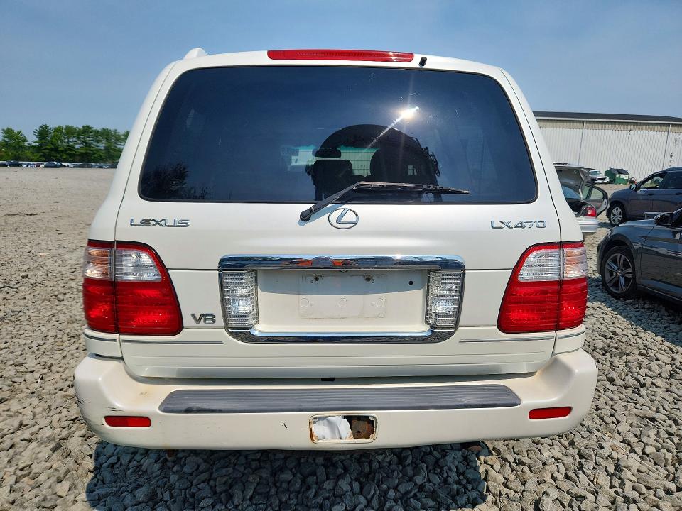 2005 Lexus Lx 470 VIN JTJHT00W153551782 COPART salvage auction — MINOR DENT/SCRATCHES, MT - CERTIFICATE OF TITLE, sold $5,300 on 2026-07-20 (photo 6)