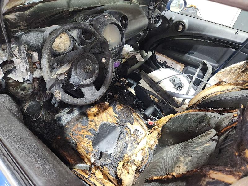 2014 Mini Cooper VIN WMWZC5C57EWP35479 COPART salvage auction — BURN, Mn - Cert Of Title-Prior Salvage, sold $525 on 2026-08-11 (photo 8)