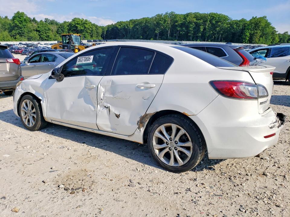 2011 Mazda 3 VIN JM1BL1W69B1394399 COPART salvage auction — SIDE, Ma - Cert Of Title-Reconstrctd Coll, sold $200 on 2026-07-29 (photo 2)