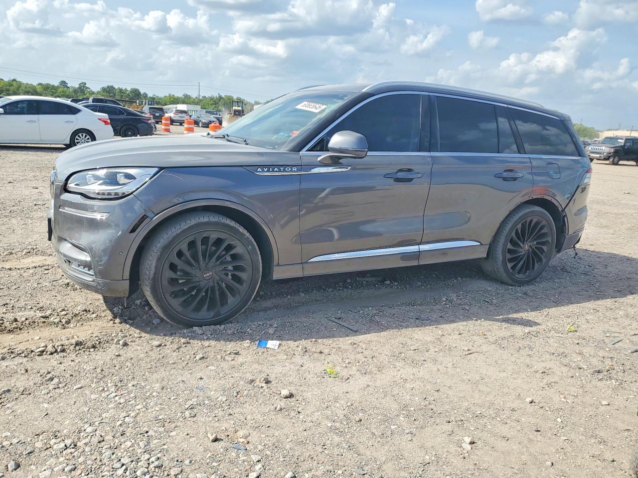 2021 Lincoln Aviator VIN 5LM5J7XC2MGL17151 — COPART salvage auction photo