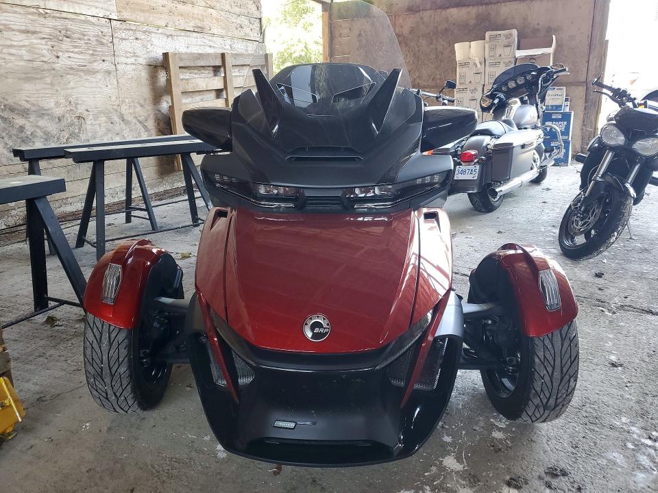 2020 Can-am Spyder roadster VIN 2BXNBDD22LV003521 COPART salvage auction — UNDERCARRIAGE, AB - OOP - NONREPAIRABLE, sold $8,500 on 2026-07-14 (photo 2)