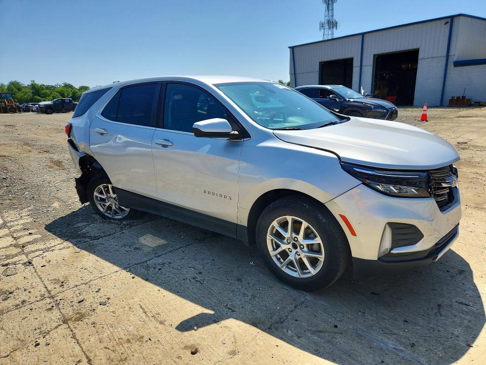 2022 Chevrolet Equinox VIN 3GNAXKEVXNL123564 COPART salvage auction — REAR END, In - Certificate Of Title (P), sold $3,800 on 2026-07-28 (photo 4)