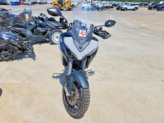 2019 Ducati Multistrada VIN ZDMAAEDT1KB000989 COPART salvage auction — FRONT END, Ar - Certificate Of Title (P), sold $3,100 on 2026-07-27 (photo 2)
