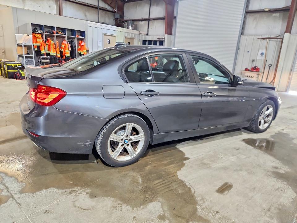 2014 BMW 3er VIN WBA3B3G57ENR81882 COPART salvage auction — FRONT END, Ma - Cert Of Title-Reconstrctd Coll, sold $1,200 on 2026-07-22 (photo 3)