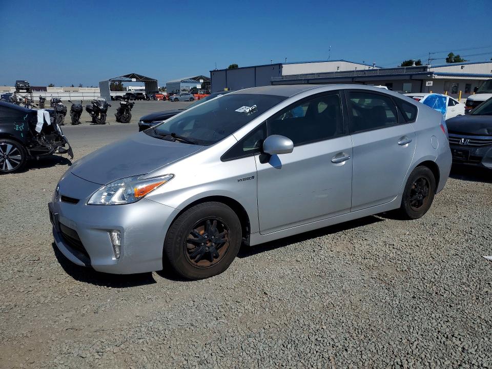 2014 Toyota Prius VIN JTDKN3DU7E1749338 COPART salvage auction — MINOR DENT/SCRATCHES, Ca - Dis/Dlr/Exp Only Clean Title, sold $4,100 on 2026-07-17 (photo 1)