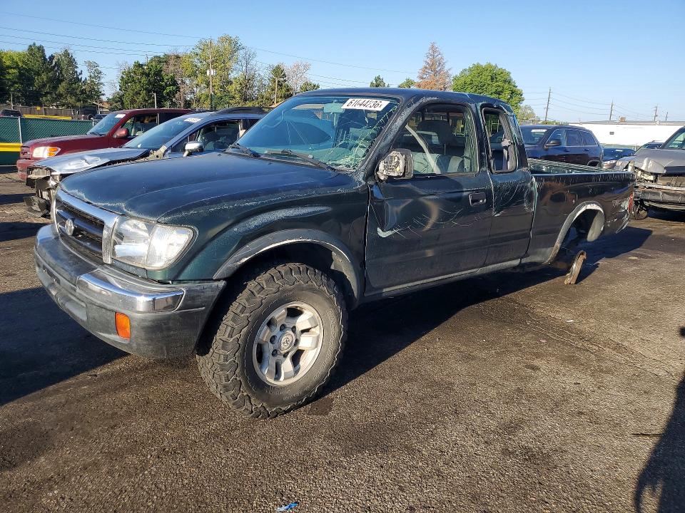 2000 Toyota Tacoma VIN 5TEWN72N3YZ717291 COPART salvage auction — ROLLOVER, CO - PUBLIC - SALVAGE TITLE (P), sold $275 on 2026-07-30 (photo 1)