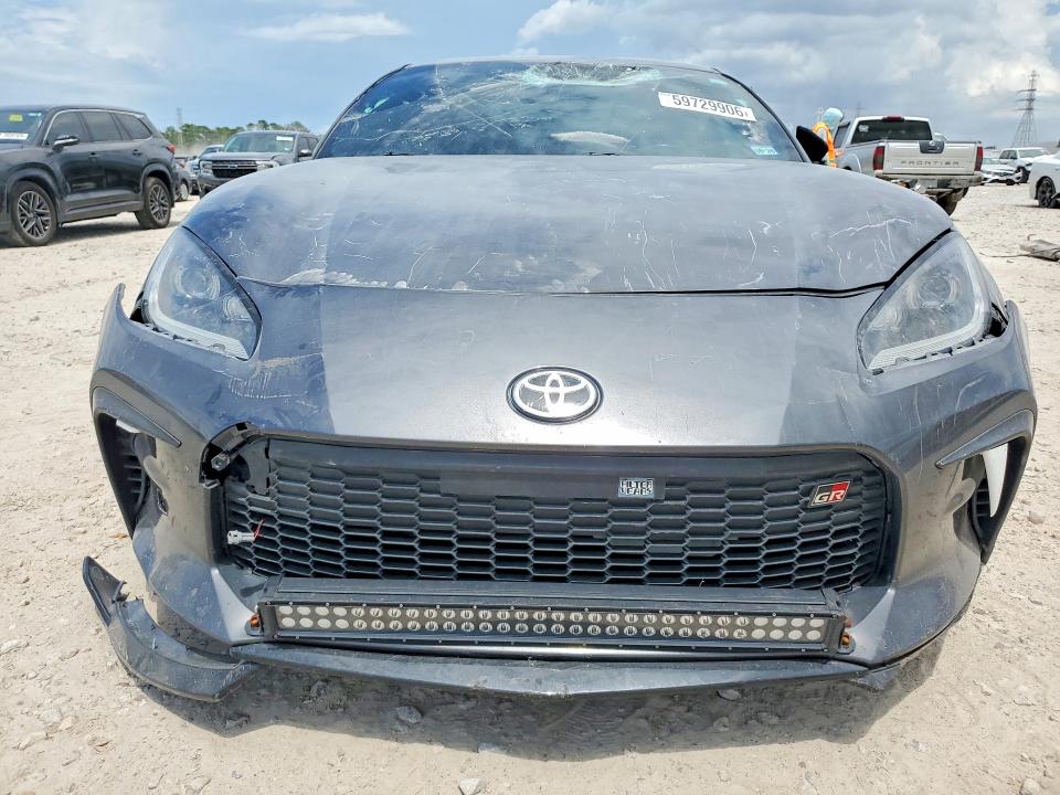 2023 Toyota Gr 86 VIN JF1ZNBB16P9758057 COPART salvage auction — ROLLOVER, Tx - Salvage Vehicle Title, sold $1,350 on 2026-07-28 (photo 5)