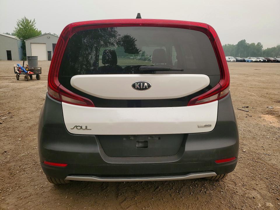 2020 Kia Soul VIN KNDJ33A13L7003474 COPART salvage auction — VANDALISM, ON - PERMIT NO BRAND - UNFIT (P), sold $650 on 2026-07-21 (photo 6)