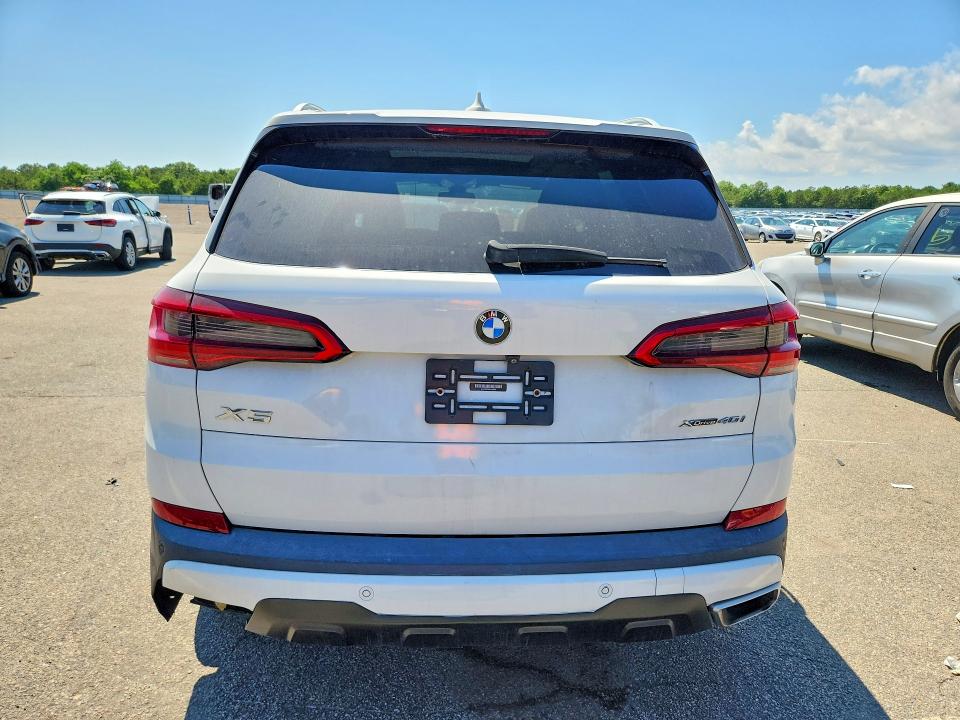 2019 BMW X5 VIN 5UXCR6C5XKLL25266 COPART salvage auction — MINOR DENT/SCRATCHES, Ny - Certificate Of Title, sold $11,700 on 2026-07-13 (photo 6)