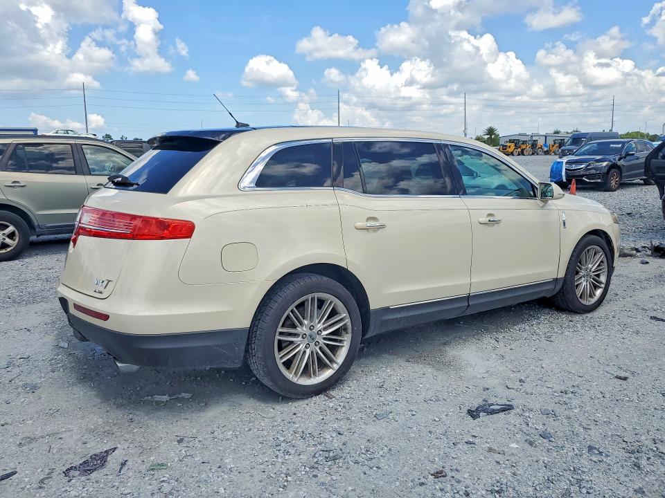2014 Lincoln Mkt VIN 2LMHJ5ATXEBL53518 COPART salvage auction — MINOR DENT/SCRATCHES, Fl - Certificate Of Title (P), sold $250 on 2026-07-31 (photo 3)