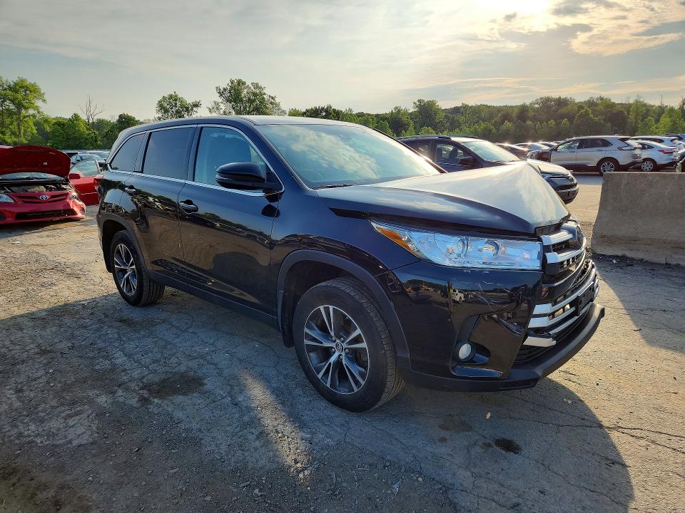 2019 Toyota Highlander VIN 5TDBZRFH6KS702260 COPART salvage auction — FRONT END, Ny - Certificate Of Title, sold $3,800 on 2026-07-18 (photo 4)