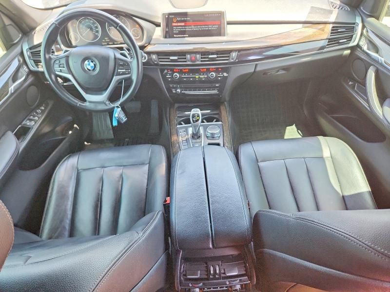 2018 BMW X5 VIN 5UXKR2C51J0Z22102 COPART salvage auction — MINOR DENT/SCRATCHES, Tx - Certificate Of Title, sold $6,900 on 2026-07-30 (photo 8)