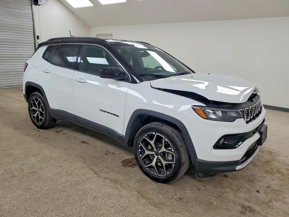 2026 Jeep Compass VIN 3C4NJDCN6TT182067 COPART salvage auction — FRONT END, TX - CERTIFICATE OF TITLE (P), sold $11,600 on 2026-07-22 (photo 4)