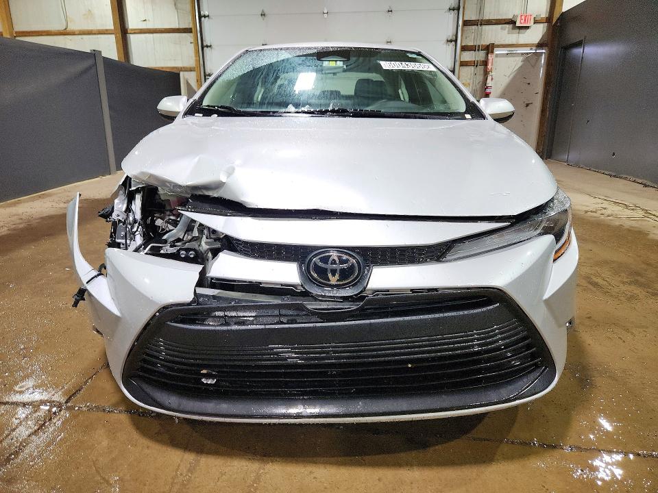 2023 Toyota Corolla VIN 5YFB4MDE4PP030337 COPART salvage auction — FRONT END, FL - CERTIFICATE OF TITLE, sold $10,500 on 2026-07-15 (photo 5)