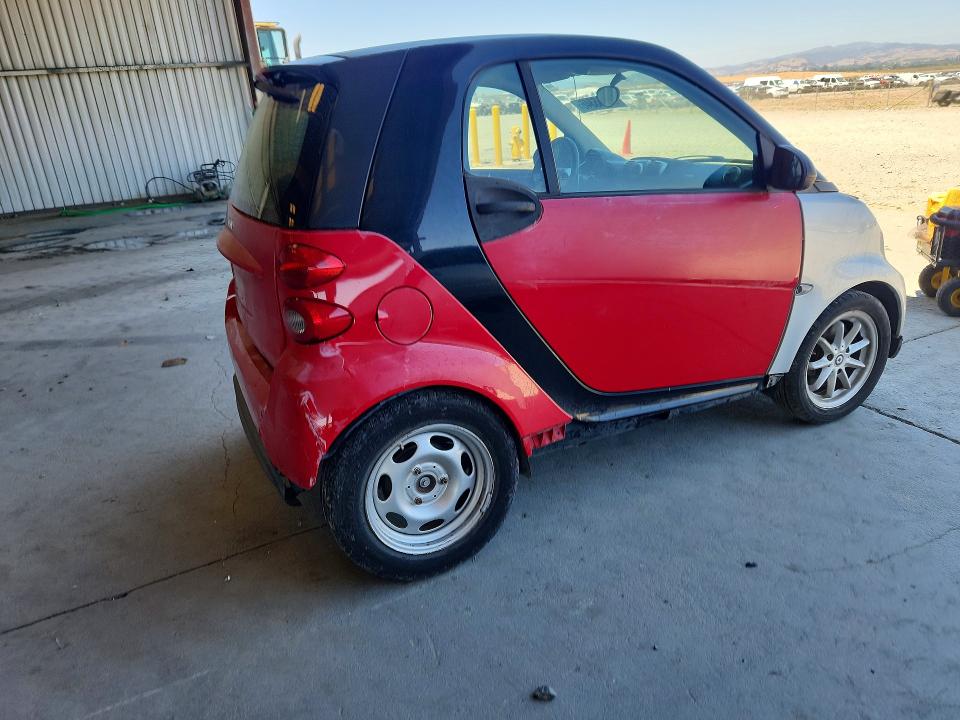 2013 Smart Fortwo VIN WMEEJ3BA8DK657831 COPART salvage auction — REAR END, Ca - Dlr/Dis/Exp Only Salvage Title, sold $875 on 2026-07-30 (photo 3)