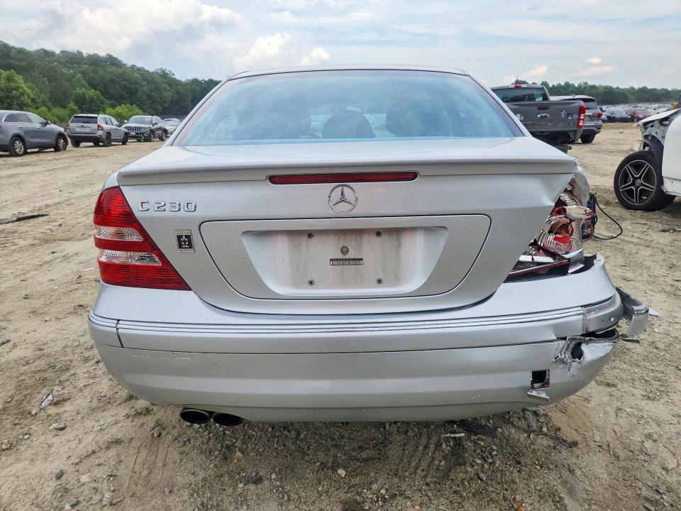2007 Mercedes-benz C-klasse VIN WDBRF52H27E027623 COPART salvage auction — REAR END, Md - Cert Of Salvage > 75% Damage, sold $550 on 2026-08-18 (photo 6)