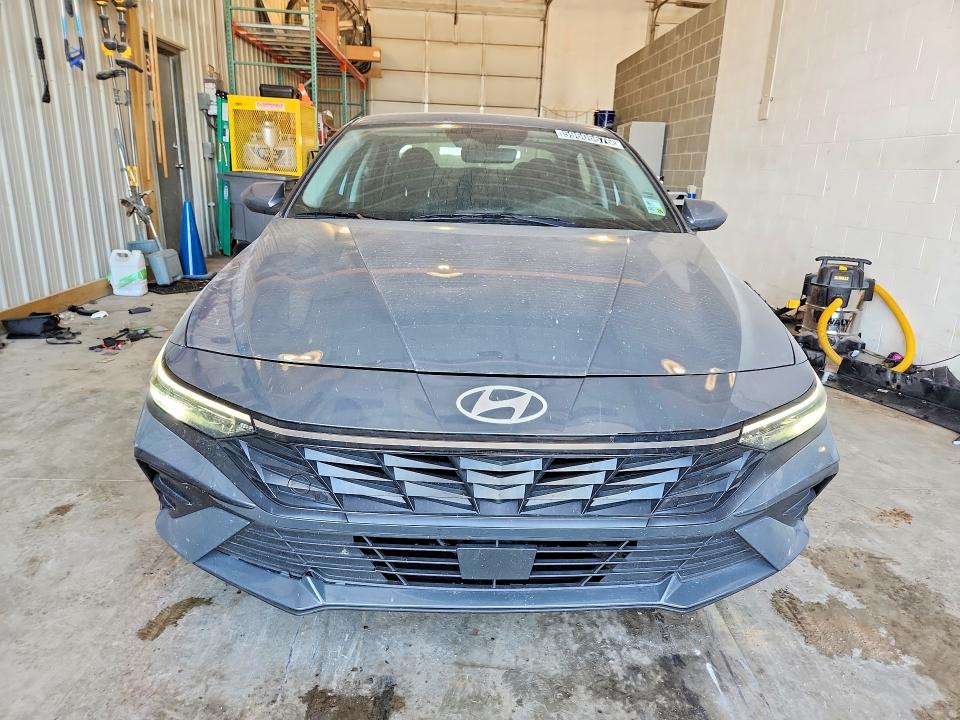 2025 Hyundai Elantra VIN KMHLS4DG3SU004377 COPART salvage auction — REAR END, LA - CERTIFICATE OF TITLE, sold $6,700 on 2026-07-08 (photo 5)