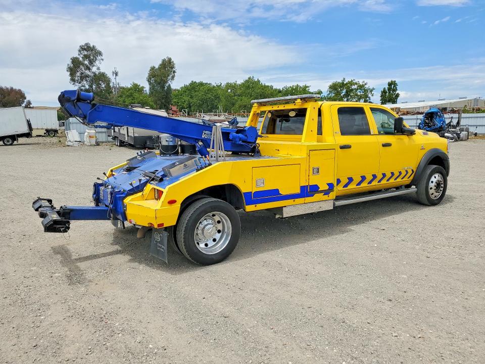 2019 Ram 5500 VIN 3C7WRNFL5KG606068 COPART salvage auction — MINOR DENT/SCRATCHES, Ca - Dis/Dlr/Exp Only Clean Title (P), sold $28,500 on 2026-07-20 (photo 3)