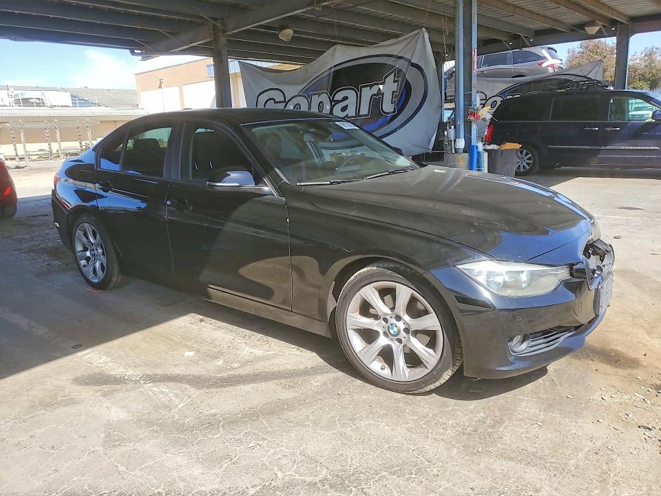 2015 BMW 3er VIN WBA3C1C50FK119811 COPART salvage auction — FRONT END, CA - SALVAGE CERTIFICATE, sold $800 on 2026-07-28 (photo 4)