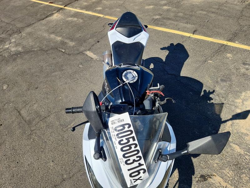 2014 Kawasaki VIN JKAEX8A1XEA004608 COPART salvage auction — SIDE, Ca - Dlr/Dis/Exp Only Salvage Title, sold $1,000 on 2026-07-18 (photo 5)