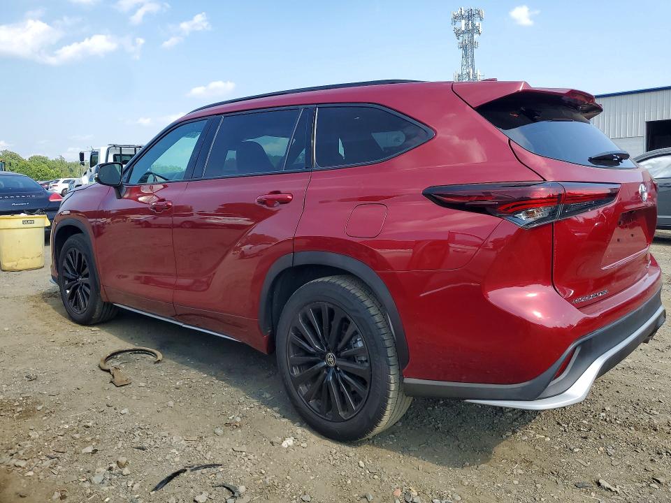 2024 Toyota Highlander VIN 5TDKDRBH2RS533806 COPART salvage auction — MINOR DENT/SCRATCHES, Ny - Certificate Of Title, sold $32,250 on 2026-07-29 (photo 2)