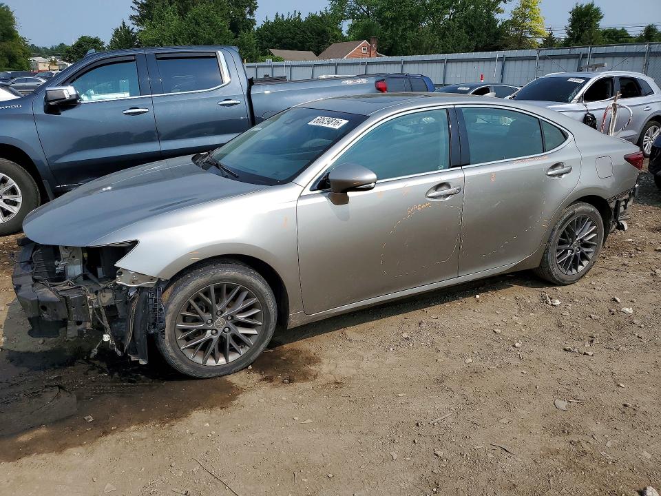2018 Lexus ES VIN 58ABK1GG2JU111594 — COPART salvage auction photo