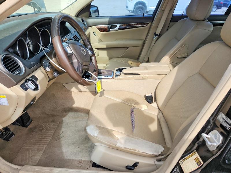 2013 Mercedes-benz C-klasse VIN WDDGF4HB3DR270535 COPART salvage auction — MINOR DENT/SCRATCHES, FL - CERTIFICATE OF TITLE, sold $425 on 2026-08-04 (photo 7)