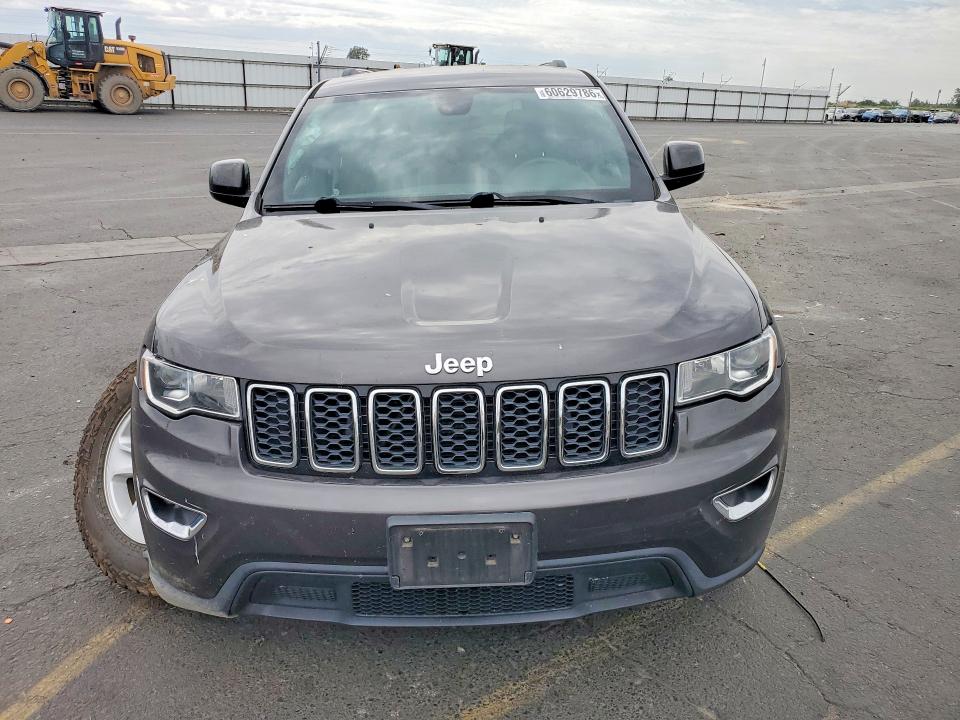 2017 Jeep Cherokee VIN 1C4RJFAG8HC772677 COPART salvage auction — UNDERCARRIAGE, CA - SALVAGE CERTIFICATE, sold $3,250 on 2026-08-10 (photo 5)