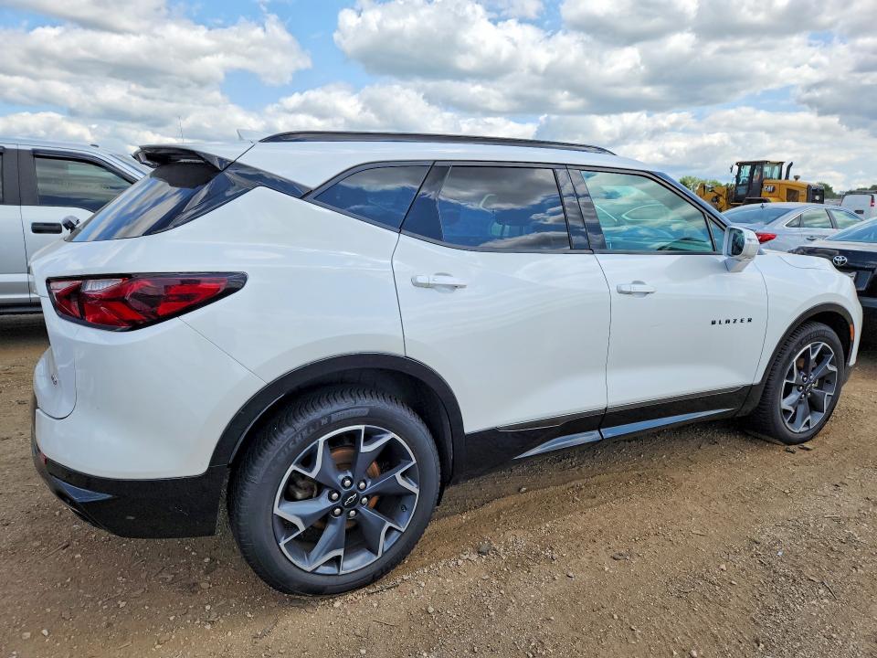 2020 Chevrolet Blazer VIN 3GNKBKRS1LS579426 COPART salvage auction — WATER/FLOOD, Il - Salvage Cert-Flood, sold $9,800 on 2026-08-18 (photo 3)