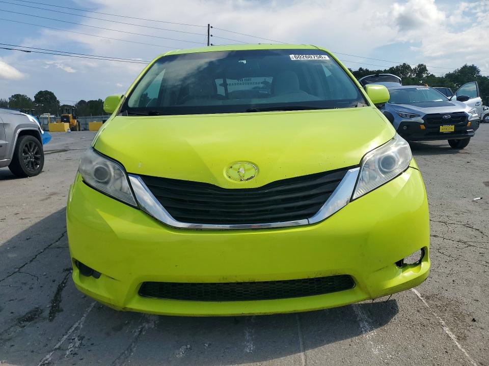 2012 Toyota Sienna VIN 5TDKK3DC3CS190757 COPART salvage auction — SIDE, Salvage Title, sold $1,200 on 2026-07-15 (photo 5)