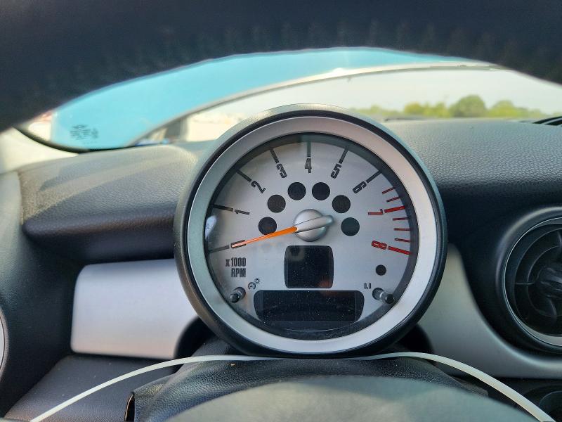 2010 Mini Cooper VIN WMWMF3C53ATZ22039 COPART salvage auction — MECHANICAL, TN - CERTIFICATE OF TITLE, sold $150 on 2026-08-05 (photo 9)
