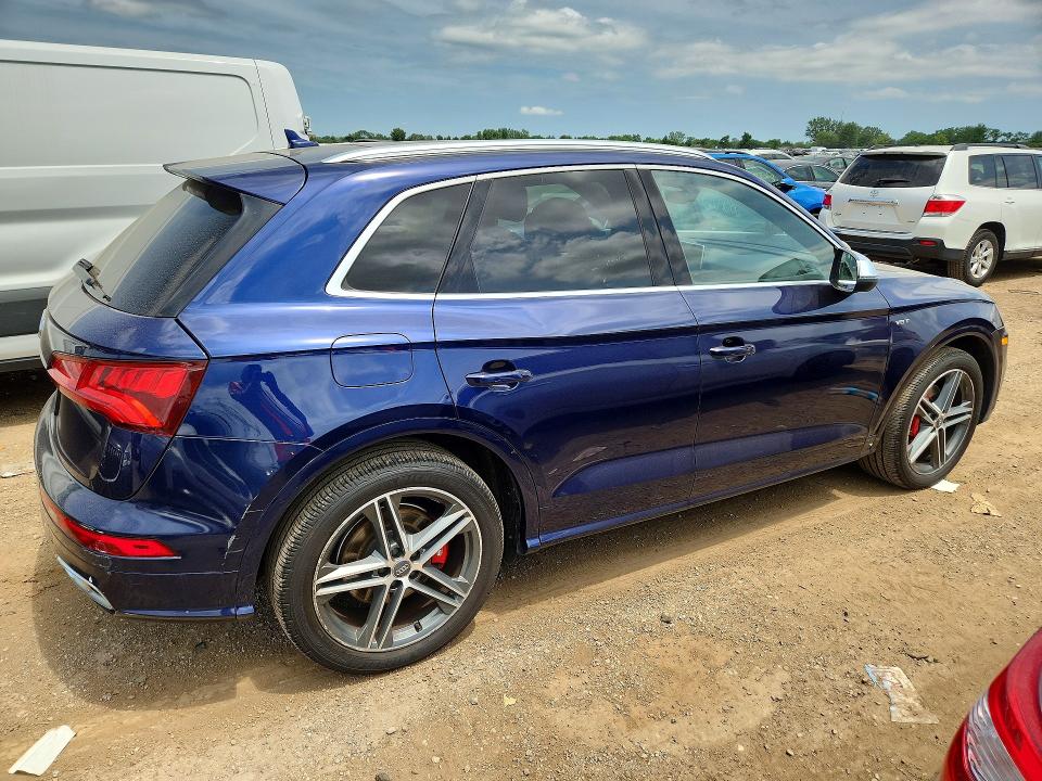 2018 Audi Sq5 VIN WA1A4AFY6J2028901 COPART salvage auction — MINOR DENT/SCRATCHES, Il - Certificate Of Title (P), sold $10,100 on 2026-07-28 (photo 3)