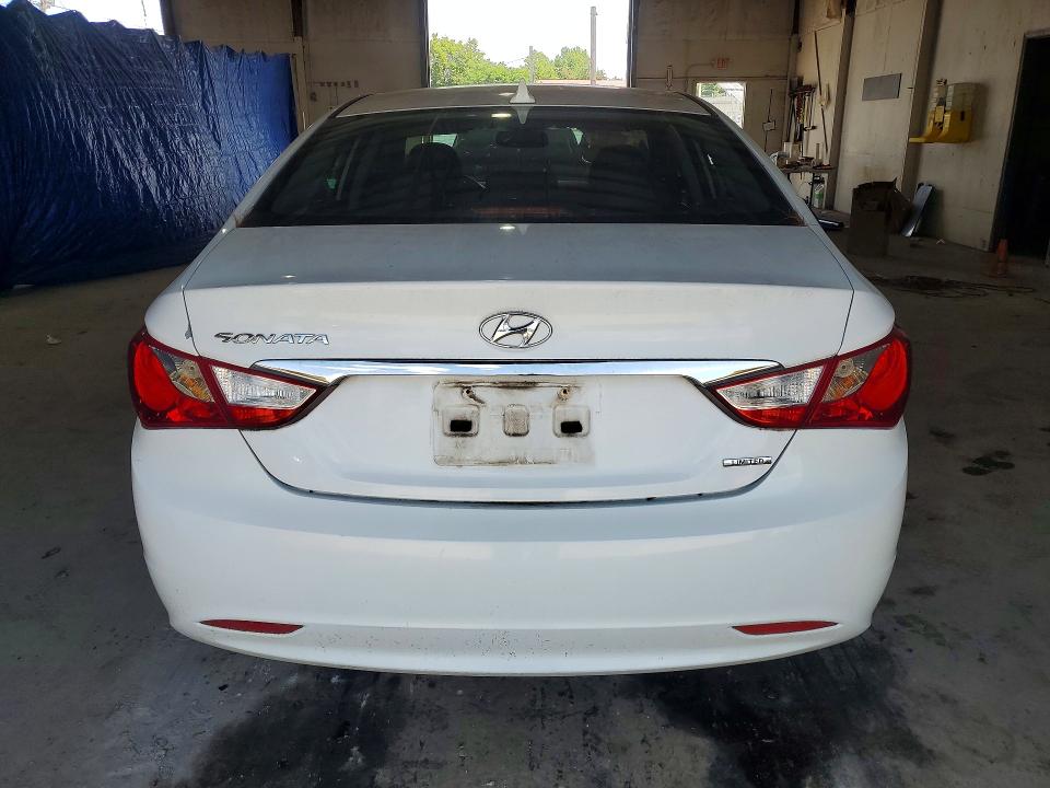 2011 Hyundai Sonata VIN 5NPEC4AC5BH118645 COPART salvage auction — NORMAL WEAR, Ky - Certificate Of Title, sold $800 on 2026-07-27 (photo 6)