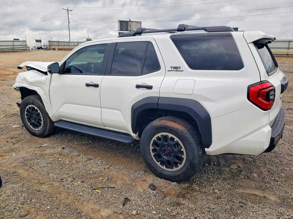 2025 Toyota 4runner VIN JTEVA5BR0S5001470 COPART salvage auction — Front End, AL - CERT OF TITLE-SALVAGE TITLE, sold $26,500 on 2026-08-07 (photo 2)