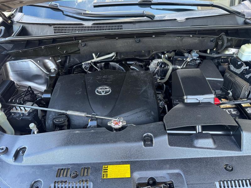 2018 Toyota Highlander VIN 5TDBZRFH6JS913523 COPART salvage auction — MINOR DENT/SCRATCHES, Ny - Certificate Of Title (P), sold $10,200 on 2026-07-27 (photo 7)