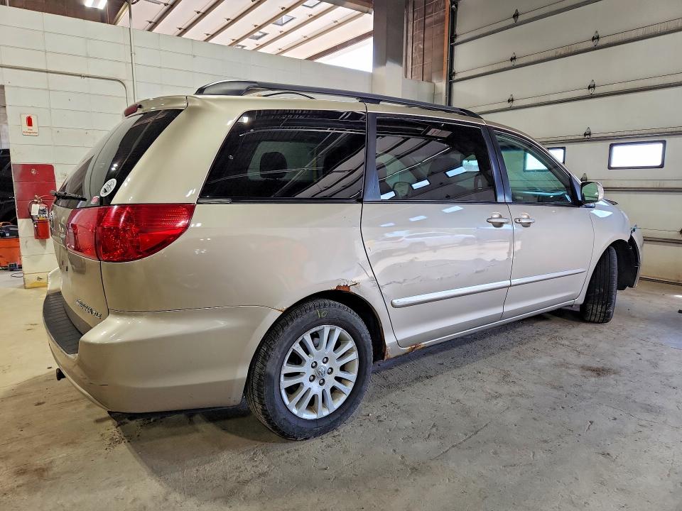 2007 Toyota Sienna VIN 5TDZK22CX7S069130 COPART salvage auction — FRONT END, Mn - Cert Of Title-Prior Salvage, sold $225 on 2026-07-28 (photo 3)