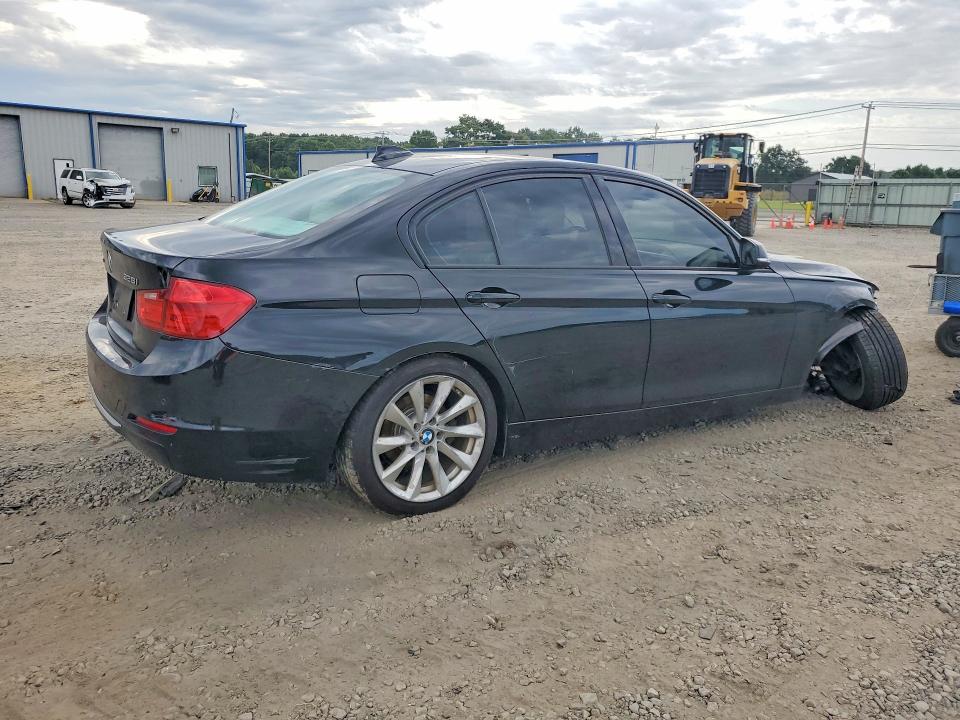 2012 BMW 3er VIN WBA3A5C56CF348768 COPART salvage auction — FRONT END, Ar - Cert Of Title-Salvage, sold $400 on 2026-08-19 (photo 3)