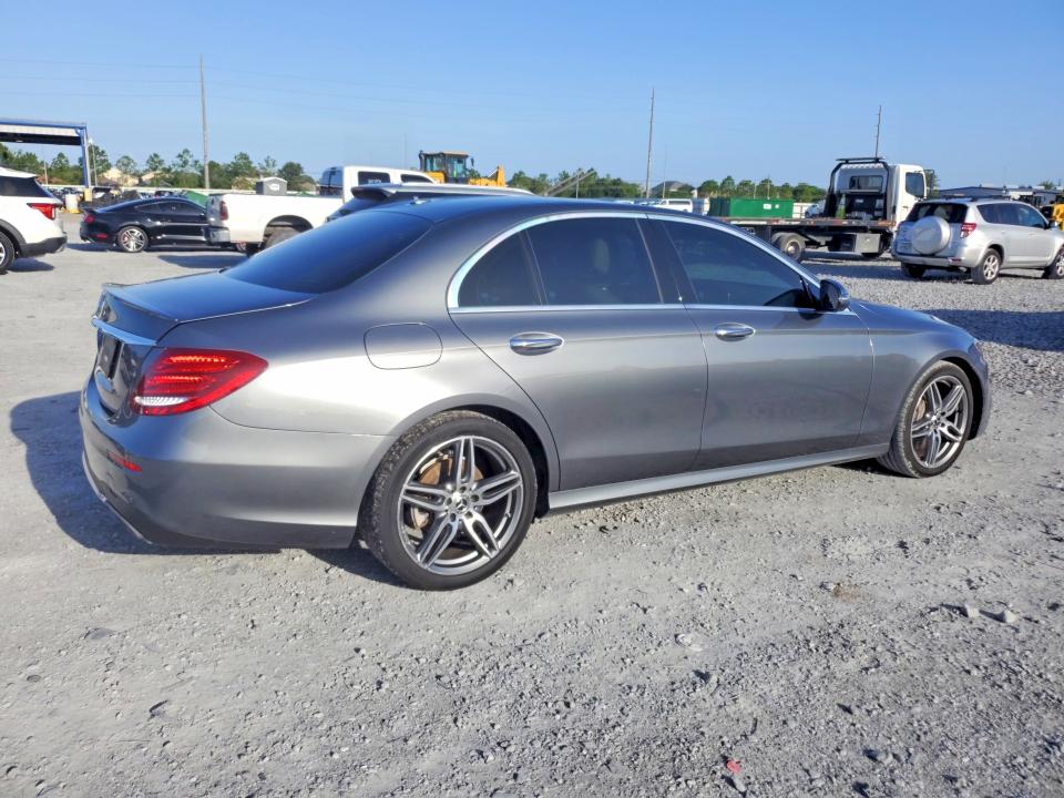 2019 Mercedes-benz E-klasse VIN WDDZF4JB4KA689072 COPART salvage auction — NORMAL WEAR, Fl - Certificate Of Title, sold $11,600 on 2026-08-03 (photo 3)